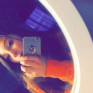 Meet your Posher, Jolie